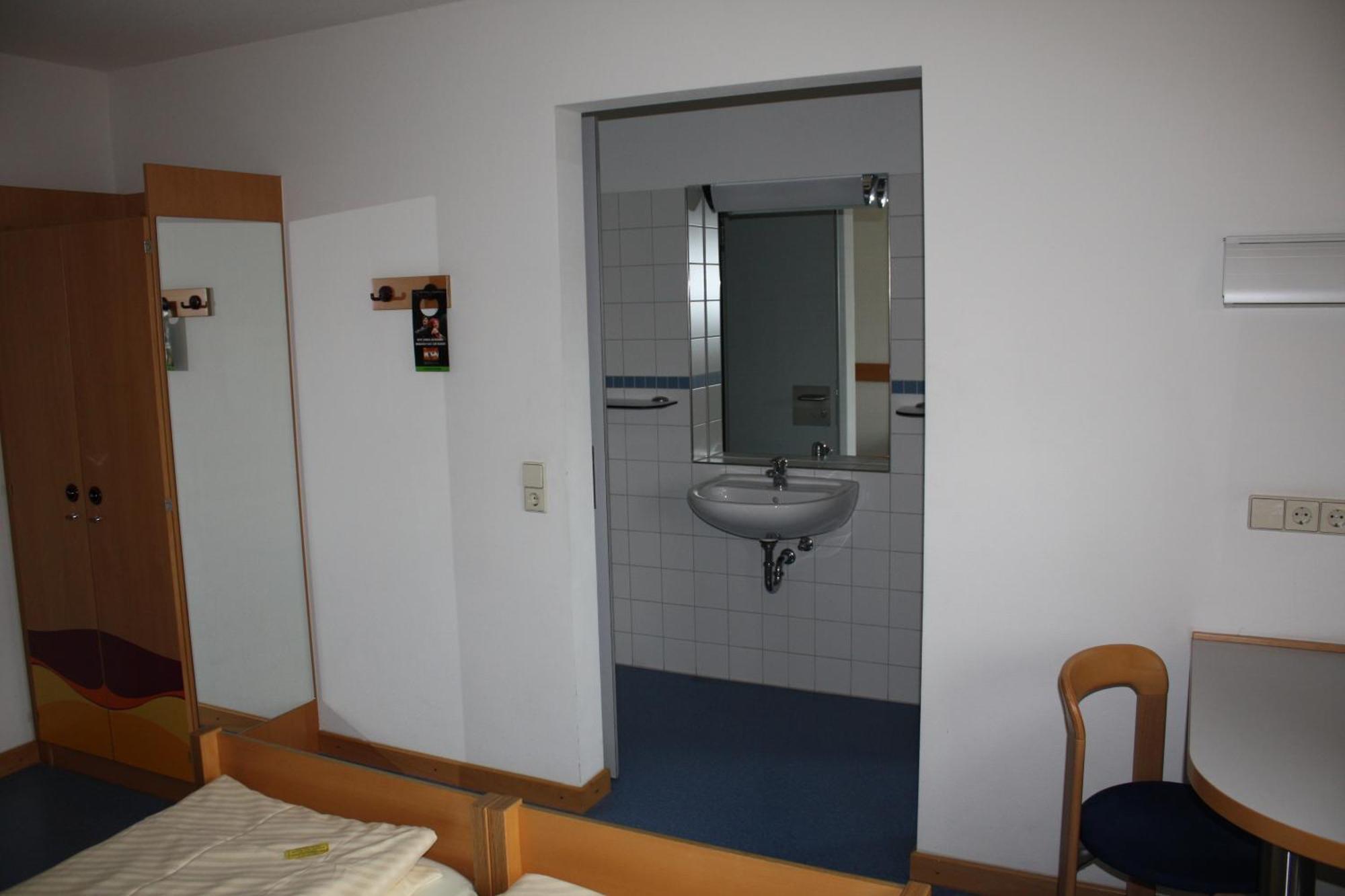 Jugendherberge Stuttgart International Buitenkant foto